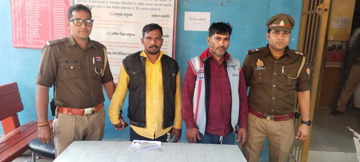 स्वयं को गोली मारकर झूठा अभियोग पंजीकृत कराने वाले 2 लोग गिरफ्तार, तमंचा बरामद